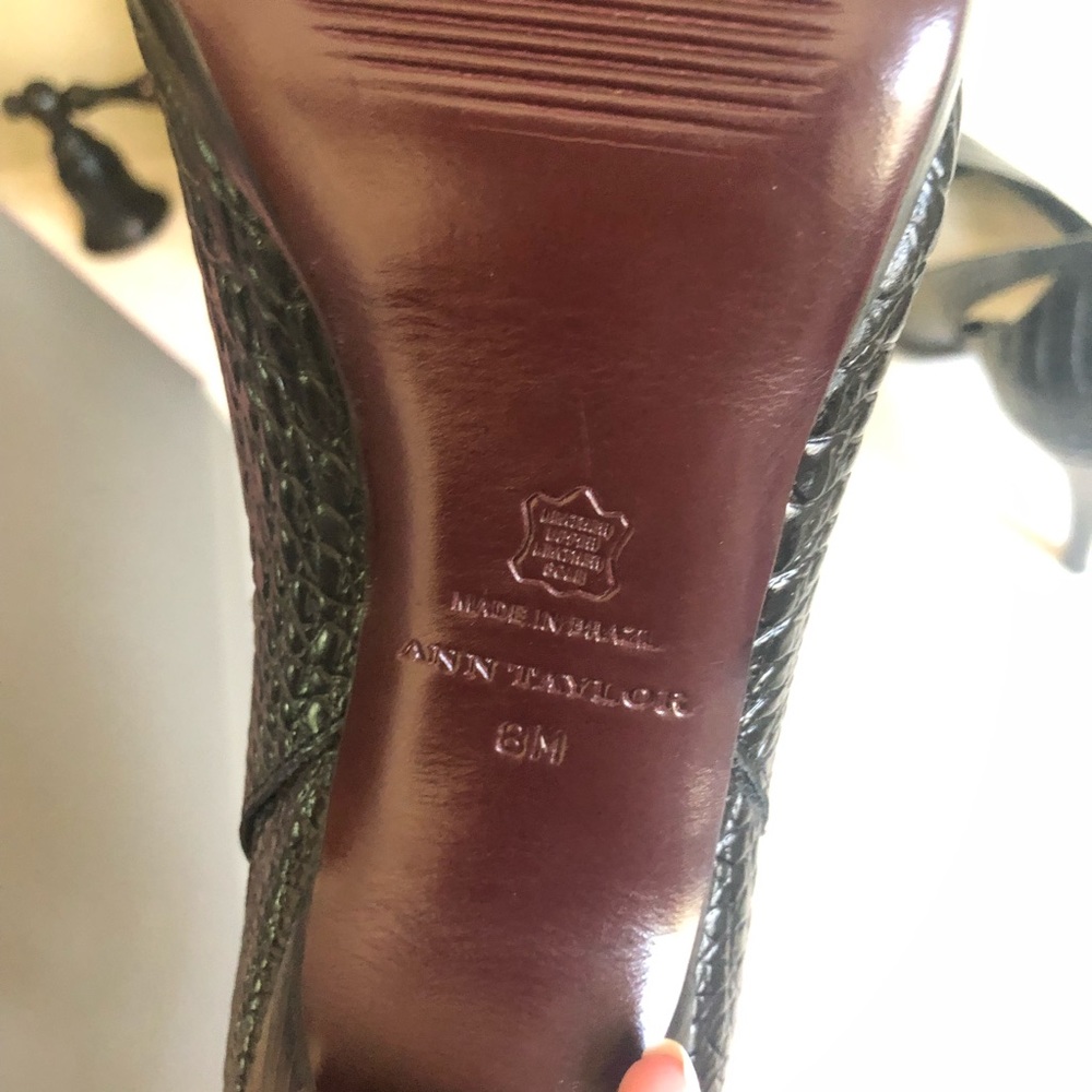 Heels - Picture 5 of 5